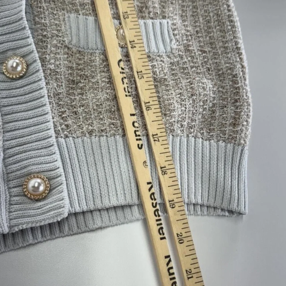 EUC • Urban Revivo Sweater - Picture 6 of 8